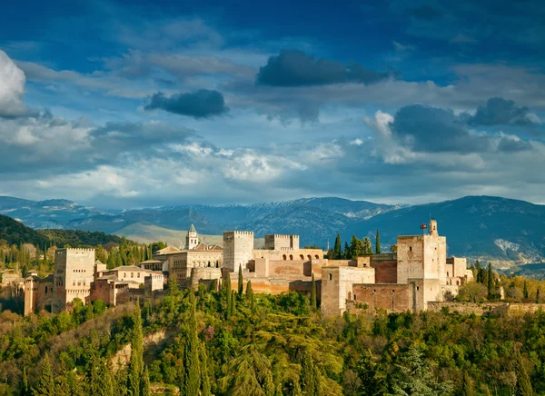 Pevnost Alhambra. Granada, Španělsko — Stock fotografie