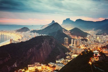 Rio de Janeiro, Brezilya gece görünümü