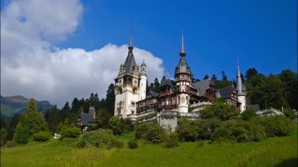 Pelesh kasteel, Roemenië. Timelapse — Stockvideo