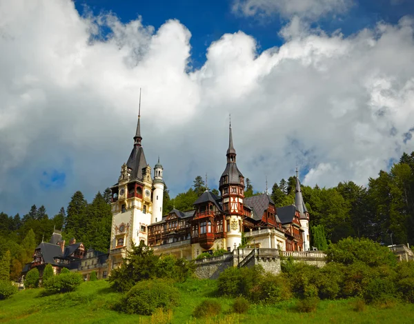 Pelesh kasteel, Roemenië — Stockfoto