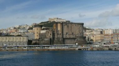 Napoli liman şehri bağlantı noktasına görüntülemek