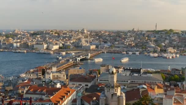 Gouden Hoorn weergeven vanaf Galata tower. Istanbul, Turkije — Stockvideo