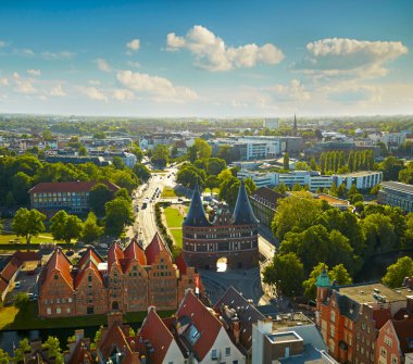 Holstentor Gate Lubeck eski şehirde, Almanya
