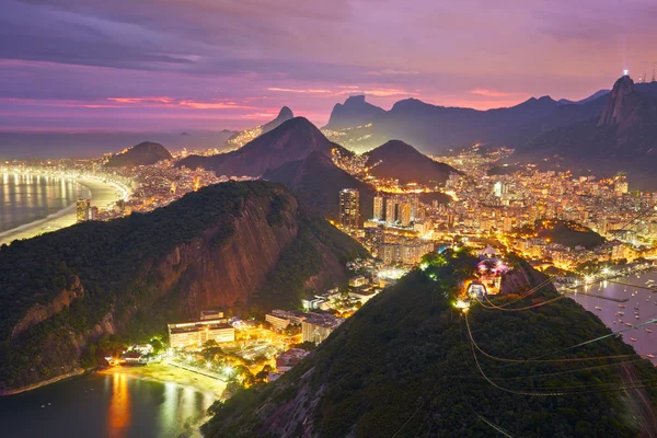 Νυχτερινή άποψη του Ρίο ντε Τζανέιρο, Βραζιλία — Φωτογραφία Αρχείου