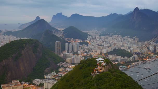 Panning shot of Rio de Janeiro, Brasil — Vídeo de Stock