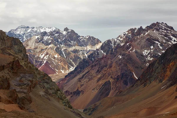 Berge im Aconcagua Nationalpark. Deutschland, Argentinien — Stockfoto