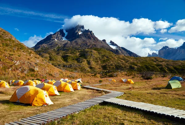 토레스 델 페인 국립 공원에서 캠핑. 파 타고 니 아, 칠레 — 스톡 사진