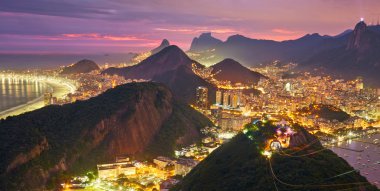 Rio de Janeiro, Brezilya gece görünümü