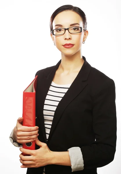 Mujer de negocios sonriente con carpeta roja —  Fotos de Stock