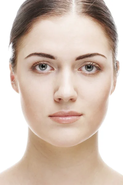 Vacker kvinna ansikte med ren hud — Stockfoto