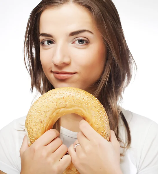 Frau mit Donut — Stockfoto