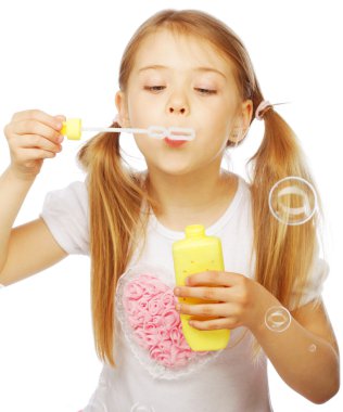 sabun köpüğü üfleme, komik, sevimli küçük kız