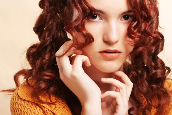 Young woman with curly hair — Stock Photo, Image