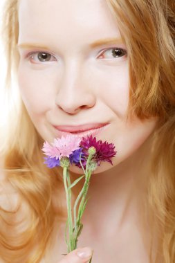 çiçekler güzel Bayan