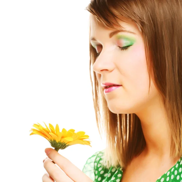 Young woman with gerber flower — Stock Photo, Image