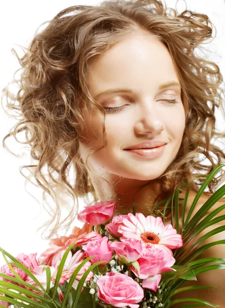 Young woman with bouquet flowers — Stock Photo, Image