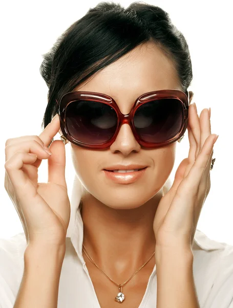 Piękne moda kobieta nosi okulary — Zdjęcie stockowe