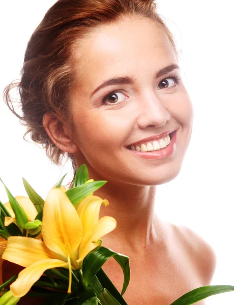 Jovem mulher bonita com flor — Fotografia de Stock