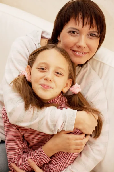 Mor och hennes dotter — Stockfoto