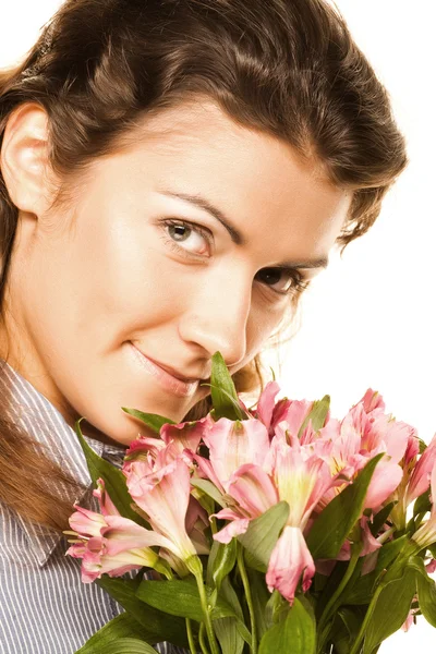 Kadın pembe çiçekli — Stok fotoğraf