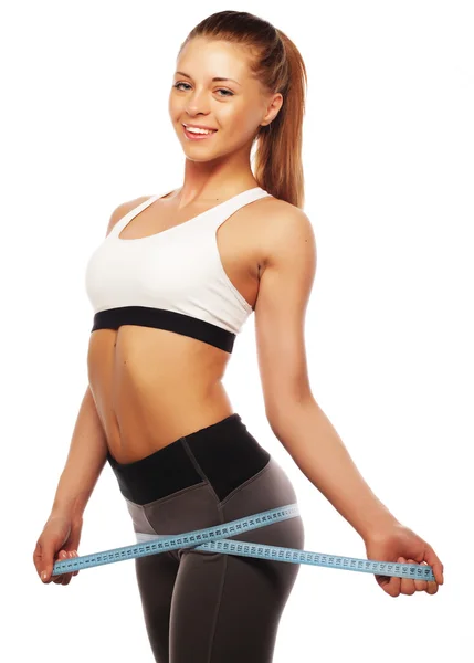 Mulher a medir a cintura. Corpo magro perfeito — Fotografia de Stock