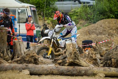 yarışmalar çalıştırmak için zor Enduro yer yok 