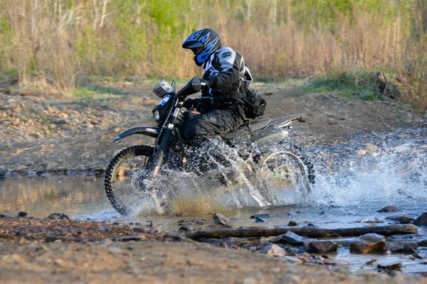 Enduro hors route en cinq jours de course rallye de Russie 2014 — Photo