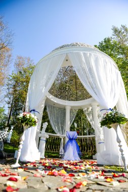 görüntü tabloların bir lüks düğün Salonu'nda ayarlama