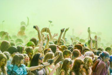 renkler bir festival kutladı