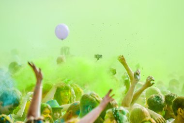 renkler bir festival kutladı