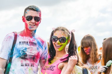 renkler bir festival kutladı