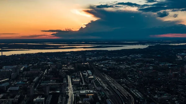 Khabarovsk city top view sunset beautiful clouds in the rain — Stock Photo, Image