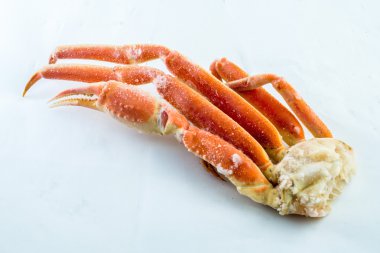 crab claws in a box clipart