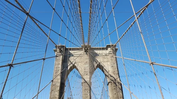 Brooklyn Bridge à New York, États-Unis . — Photo