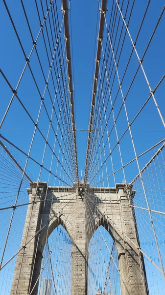 Brooklyn Bridge à New York, États-Unis . — Photo