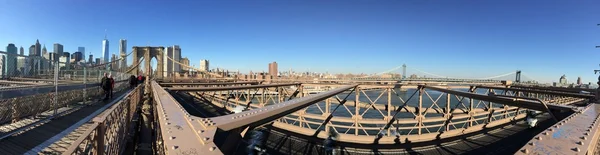 Célèbre Brooklyn Bridge à New York, États-Unis . — Photo