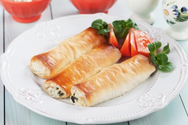 Pide zeljanica, Balkanlar phyllo hamur işi yemek