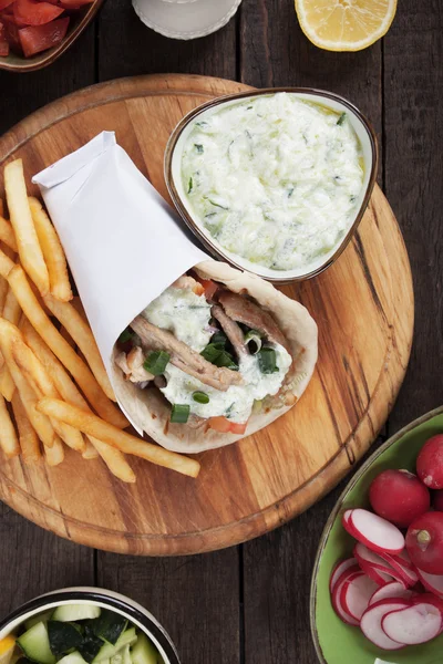 Гирос-питский бутерброд — стоковое фото