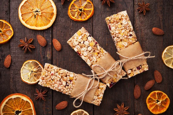 Granola bars with dried fruit and nuts — Stock Photo, Image
