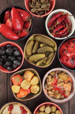 Salatalık turşusu ve sebze