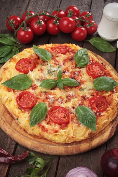 İtalyan spagetti pizza — Stok fotoğraf