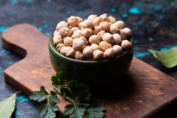 Garbanzos Secos Garbanzos Tazón Cerámica Ingrediente Alimentario Saludable —  Fotos de Stock