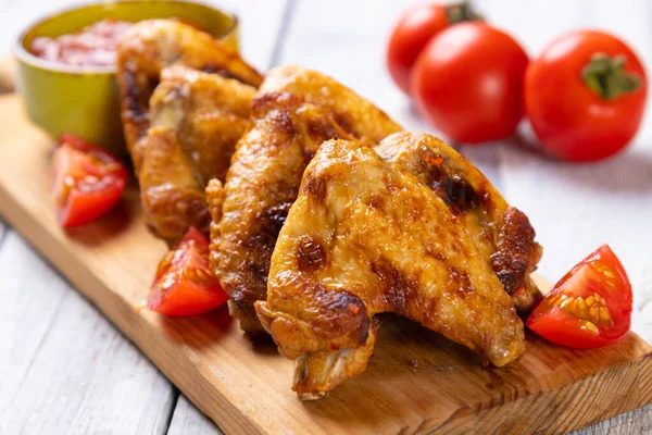 Gegrillte Oder Gebratene Pikante Chicken Wings Mit Bbq Sauce — Stockfoto