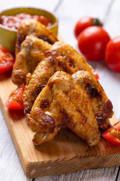 Gegrillte Oder Gebratene Pikante Chicken Wings Mit Bbq Sauce — Stockfoto