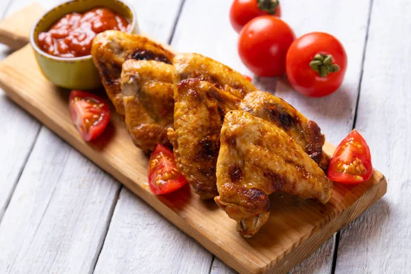 Gegrillte Oder Gebratene Pikante Chicken Wings Mit Bbq Sauce — Stockfoto