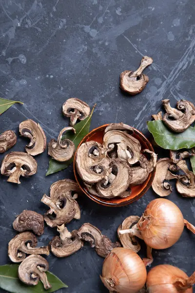 Champignons Bouton Séchés Ingrédient Alimentaire Sain Utilisé Comme Épice Dans — Photo