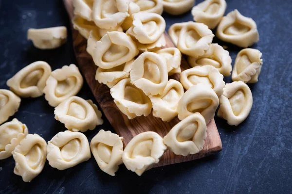 Raw Italian Tortellini Pasta Home Made Ready Gor Cooking — Stock Photo, Image