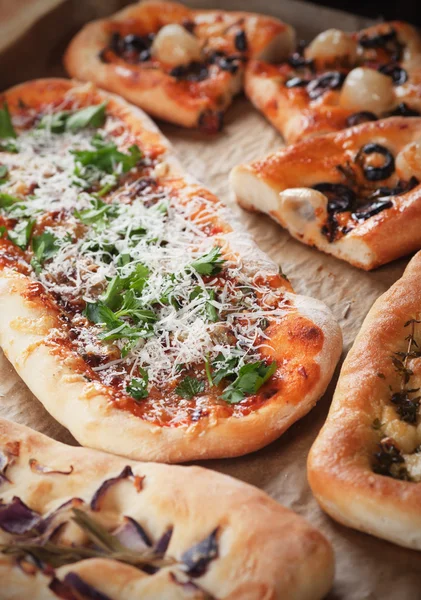 Pizza en focaccia brood — Stockfoto