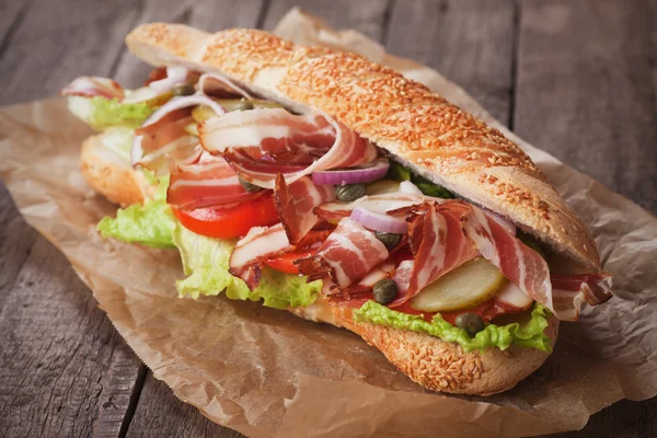 Onderzeese sandwich met spek — Stockfoto