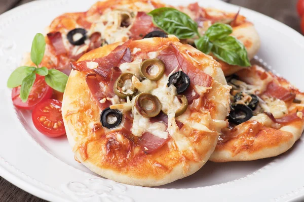 Mini Pizze — Zdjęcie stockowe